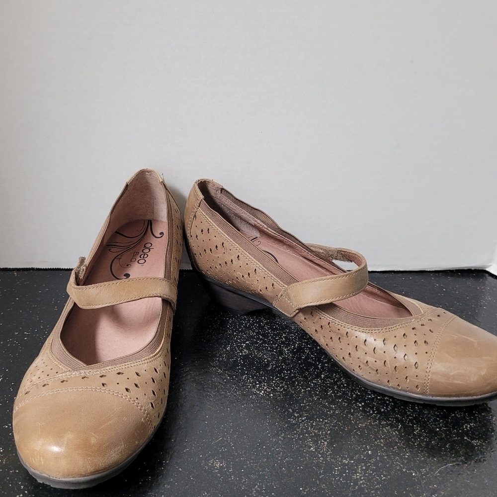 Abeo Beige Tan Mary Jane Heels with Perforated Detail